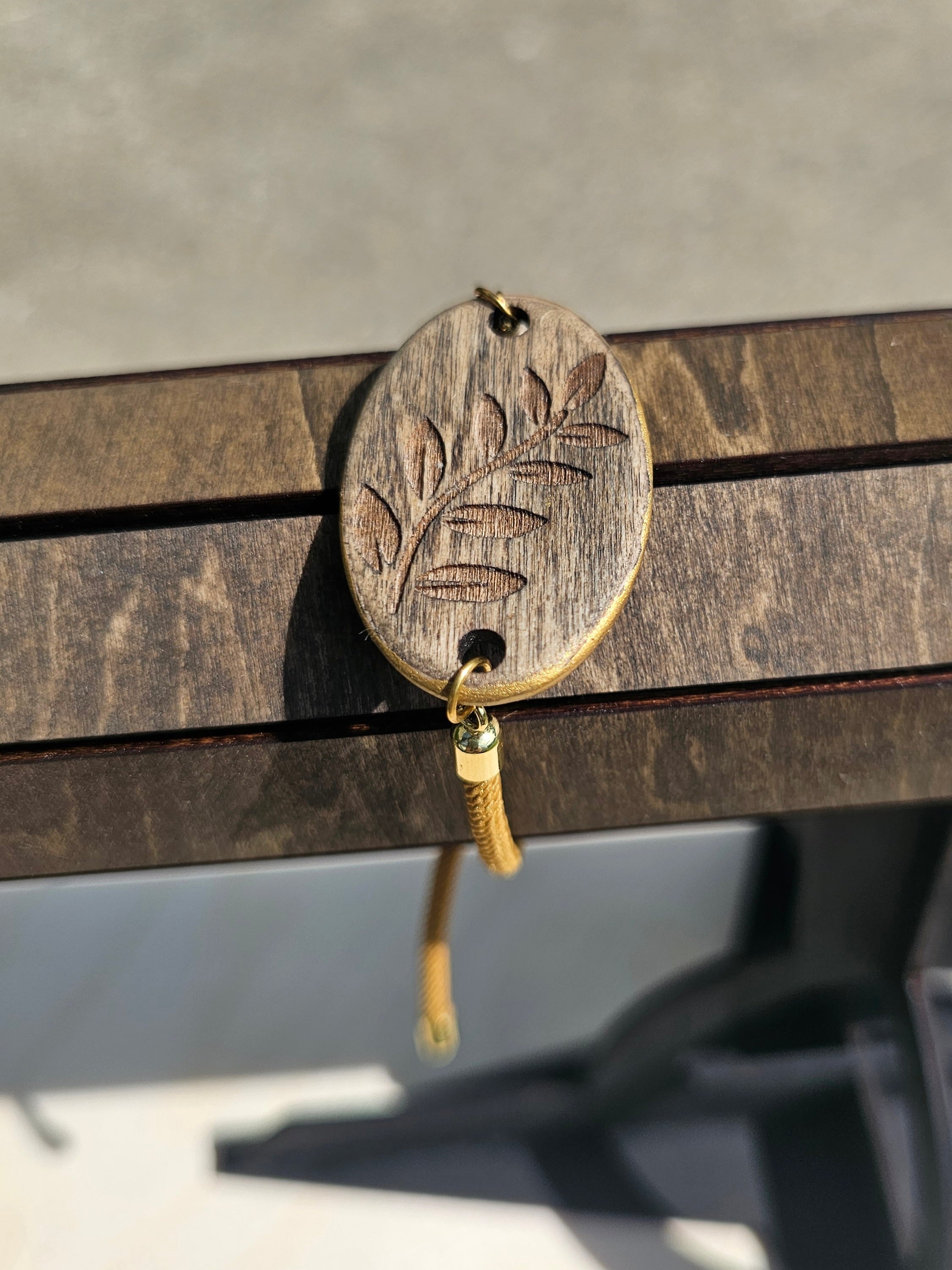 Leaf Engraved Bracelet